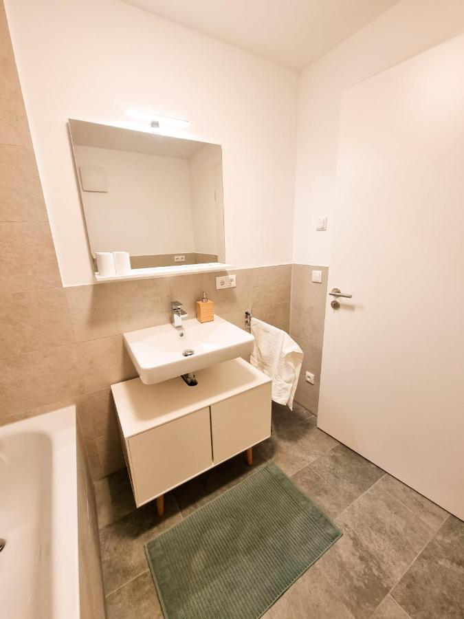 Orangehome: Waldlichtung - Zentral Zwischen Therme Und Stadtmitte Bad Aibling Exterior foto